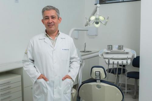 Dr Manuel Claro de Toledo