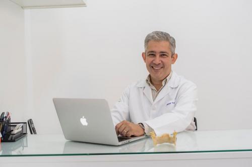 Dr Manuel Claro de Toledo